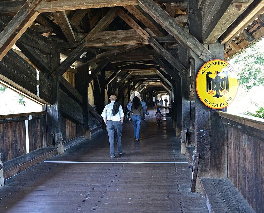 Holzbrücke Grenzübergang