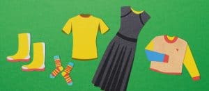 Kleidungsstücke: Kleid, T-Shirt, Shirt, Socken